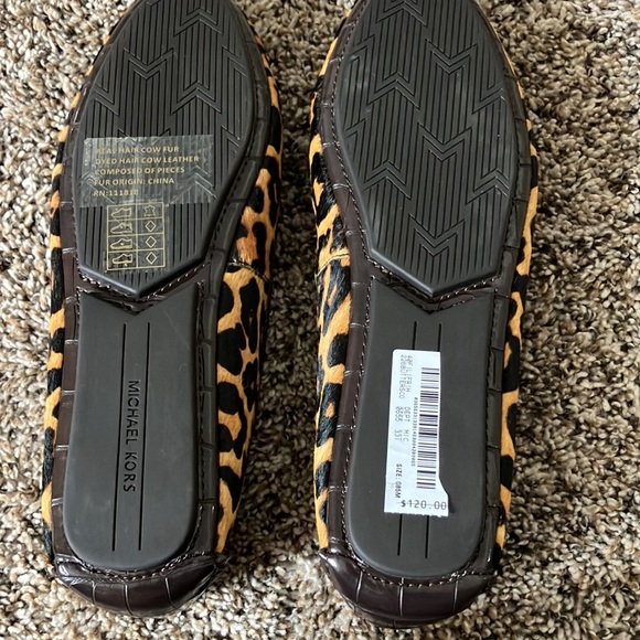 Ladies Michael kor flats - Picture 3 of 4
